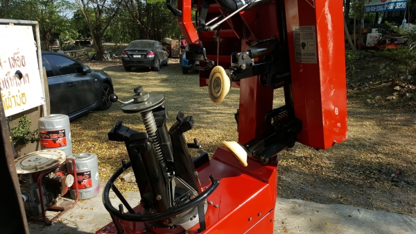 เครื่องถอดยาง 10 ถึงขอบ 20 รหัสสินค้า U - 3 เครื่องถอดยาง 10 ถึงขอบ 20 รหัสสินค้า U - 3