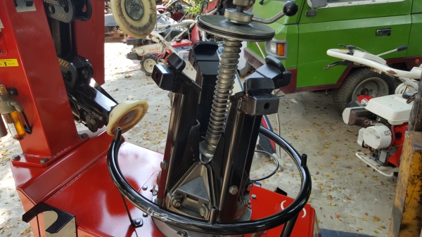 เครื่องถอดยาง 10 ถึงขอบ 20 รหัสสินค้า U - 3 เครื่องถอดยาง 10 ถึงขอบ 20 รหัสสินค้า U - 3