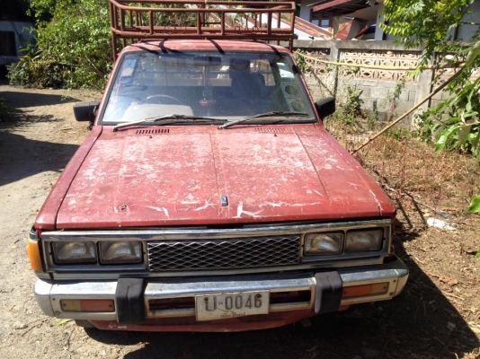 ขายดัสสัน720ดีเซลทะเบียนถูกๆ