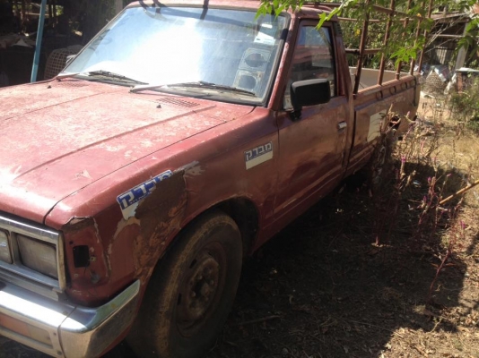 ขายดัสสัน720ดีเซลทะเบียนถูกๆ