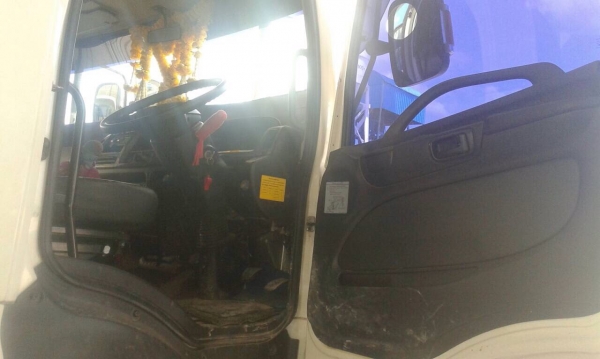 ขายรถบรรทุก 10 ล้อโม่ปูน HINO MEGA 330 แรงม้า รถใหม่ยังไม่จดทะเบียน โม่PMP 7 คิว ราคา 2500000