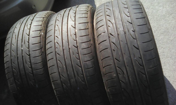 215/60R16 DUNLOP SP SPORT LM704 ปี14 มี 3 เส้น tel.081-427-3941 ไิอดีไลน์ autobot107 215/60R16 DUNLOP SP SPORT LM704 ปี14 มี 3 เส้น tel.081-427-3941 ไิอดีไลน์ autobot107