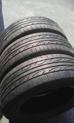 215/60R16 DUNLOP SP SPORT LM704 ปี14 มี 3 เส้น tel.081-427-3941 ไิอดีไลน์ autobot107 215/60R16 DUNLOP SP SPORT LM704 ปี14 มี 3 เส้น tel.081-427-3941 ไิอดีไลน์ autobot107
