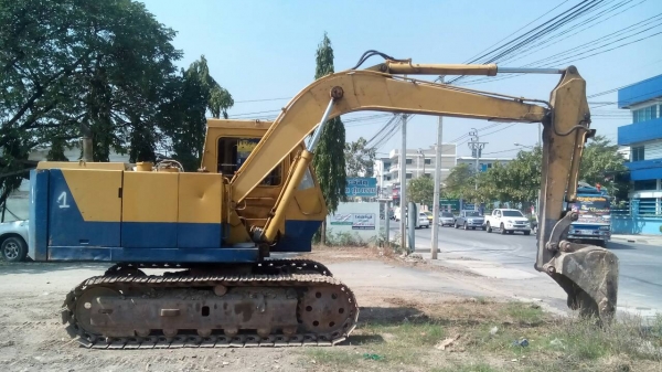 ขายรถแบคโฮ KOMATSU PC100-2 ราคา 350000