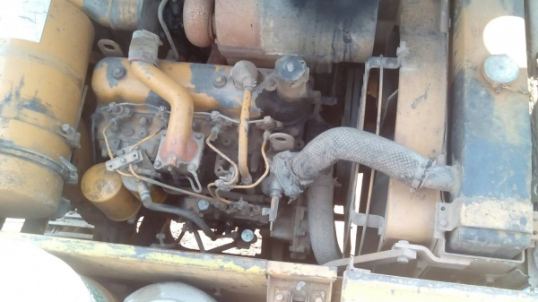 ขายรถแบคโฮ KOMATSU PC100-2 ราคา 350000