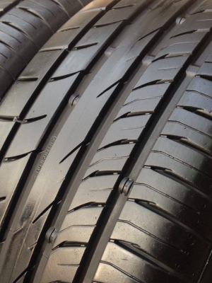 ยาง Continental 225-55-17 ปี 15 ครบชุด 4 เส้น 5500 (เหลือ 2 ชุดสุดท้าย) ยางสวยๆเนื้อนิ่มๆไม่มีปะไม่บวมดอกเต็มๆยางเหลือเยอะวิ่งใด้อีกนานค่ะ