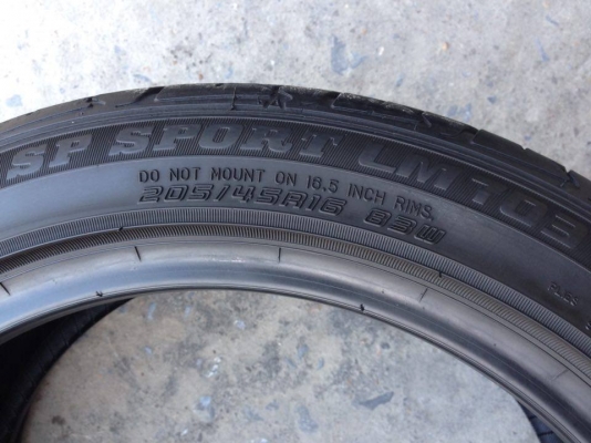 ยาง DUNLOP 205-45-16 ปี 15 ครบชุด 4 เส้น 3500 ไม่ควรพลาด สภาพสวยๆไม่มีปะไม่บวมดอกยางเหลือเยอะเอาไปวิ่งกันใด้อีกยาวค่ะ