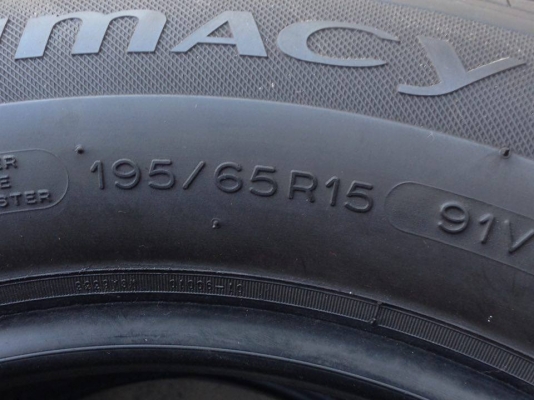 ยาง MICHELIN 195-65-15 ปี 15 ครบชุด 4 เส้น 3500 สภาพสวยๆดอกยางนิ่มๆไม่บวมเอาไปวิ่งกันยาวๆราคาเบาๆค่ะ