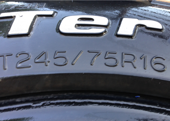 ยาง Mud BF goodrich 245 75 16 พร้อมใช้งาน ราคาไม่แพง