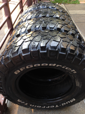 ยาง Mud BF goodrich 245 75 16 พร้อมใช้งาน ราคาไม่แพง