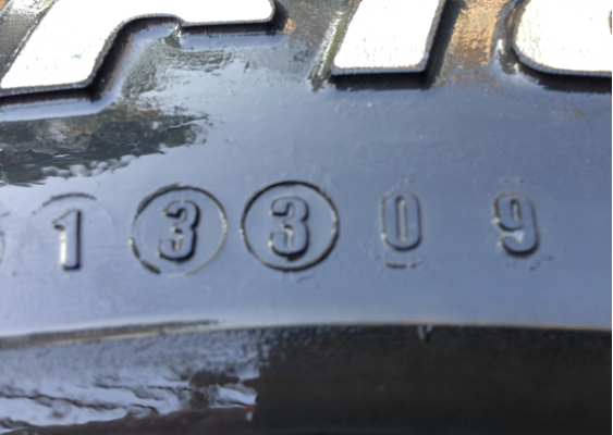 ยาง Mud BF goodrich 245 75 16 พร้อมใช้งาน ราคาไม่แพง