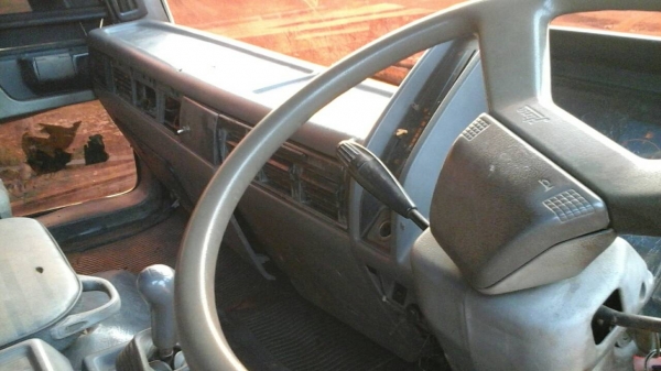 ขายสิบล้อHINO FL3H คัชชีสวย เครื่องเกียร์ดี หัวเดิมบาง กระบะไม่ค่อยสวย รถพร้อมใช้งาน เอกสารพร้อใโอน