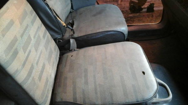 ขายสิบล้อHINO FL3H คัชชีสวย เครื่องเกียร์ดี หัวเดิมบาง กระบะไม่ค่อยสวย รถพร้อมใช้งาน เอกสารพร้อใโอน