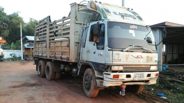 ขายสิบล้อHINO FL3H คัชชีสวย เครื่องเกียร์ดี หัวเดิมบาง กระบะไม่ค่อยสวย รถพร้อมใช้งาน เอกสารพร้อใโอน