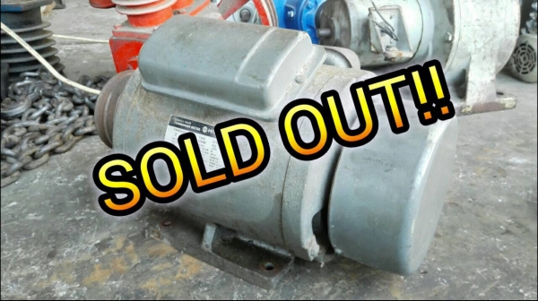 ==== SOLD ==== มอเตอร์ HITACHI 2 HP. 220V. 2 สายไฟบ้าน สภาพสวย สด ใหม่มากๆ เดิมๆ ใช้งานมาน้อย วิ่งเงียบพร้อมใช้.
