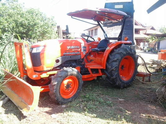 รถไถ L4708 รถไถ L4708