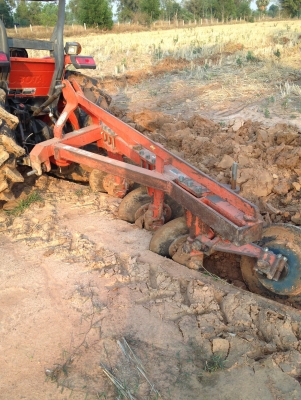 ขายผานบุกเบิก DP 263J   ตราช้าง  สภาพพร้อมใช้.ใส่รุ่น M ขึ้นไป