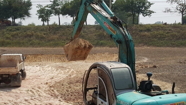 ขายรถขุดแบ็คโค SK120-5มาร์คไฟว์ ไฟฟ้าครบช่วงล่างดี เอวแน่น หน้าจอครบโหมดใช้งานปกติ เอวแน่น บูมสวยเดิม