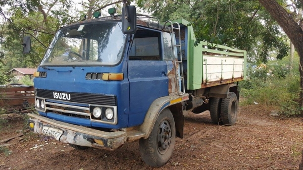 ขาย6ล้อดัมพ์ยาง900 เครื่อง6BB 145 แชชซีดี ทะเบียนมีชุดโอน