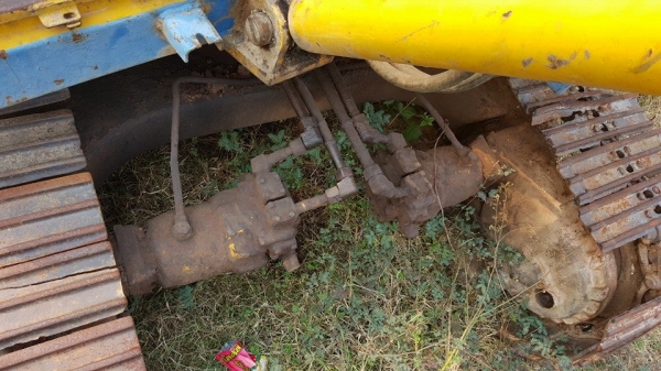 ขายรถขุดแบ็คโค120-1 12HT เครื่องHINO EH100 สภาพทำงานได้มีแอร์