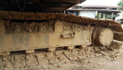 KOMATSU PC 200-6 ซีเรียล 93022 เอกสารเล่มทะเบียนภาษีเต็ม รถบอดี้สวย ภายในห้องเก๋งสะอาดสวย แอร์เย็น เครื่องยนต์ของ PC 200-7 เครื่องแน่นแรงดีไม่แตกเยิ้ม ภายนอกบูมอาร์มสวยๆไม่มีปะ ช่วงล่างเอวแน่น โรลเลอร์ใบแทรกสภาพดีประมาณ 70\% พร้อมใช้งาน ราคาต่อรองได้ครับ