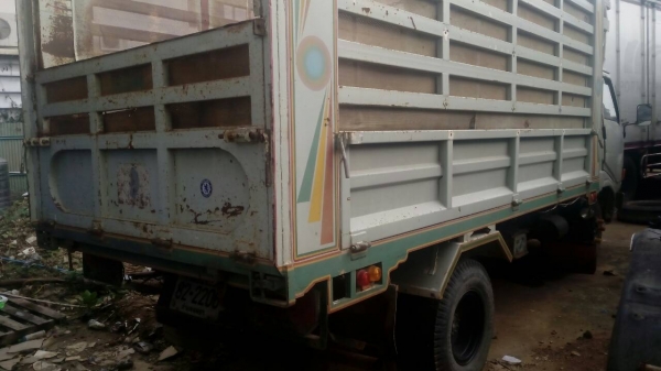 หกล้อ ฮีโน่ KM 777 ดั้มค็อกเกษตร ยาว4.30ม สภาพดีสวยๆพร้อมใช้ ทะเบียนพร้อมโอน หกล้อ ฮีโน่ KM 777 ดั้มค็อกเกษตร ยาว4.30ม สภาพดีสวยๆพร้อมใช้ ทะเบียนพร้อมโอน