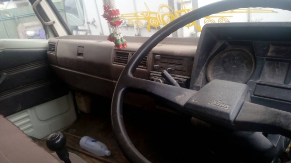 หกล้อ ฮีโน่ KM 777 ดั้มค็อกเกษตร ยาว4.30ม สภาพดีสวยๆพร้อมใช้ ทะเบียนพร้อมโอน หกล้อ ฮีโน่ KM 777 ดั้มค็อกเกษตร ยาว4.30ม สภาพดีสวยๆพร้อมใช้ ทะเบียนพร้อมโอน