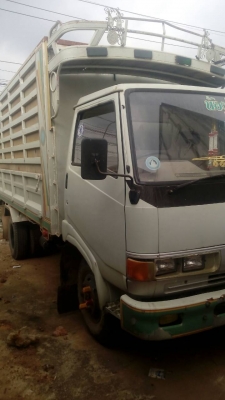 หกล้อ ฮีโน่ KM 777 ดั้มค็อกเกษตร ยาว4.30ม สภาพดีสวยๆพร้อมใช้ ทะเบียนพร้อมโอน