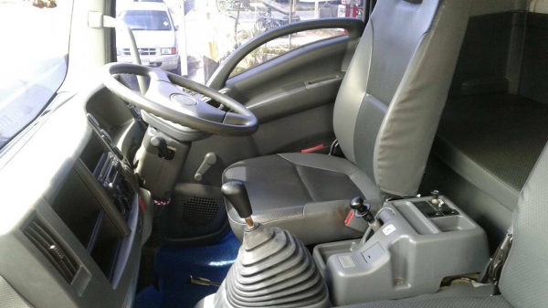 ขายรถบรรทุก 10 ล้อดัมพ์ ISUZU DECA 360 แรงม้าปี 2556 ไมล์ 6 หมื่นกว่า ราคา 2450000