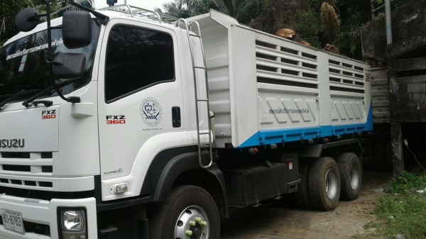 ขายรถบรรทุก 10 ล้อดัมพ์ ISUZU DECA 360 แรงม้าปี 2556 ไมล์ 6 หมื่นกว่า ราคา 2450000