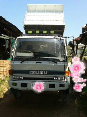 ขายรถบรรทุก 6 ล้อดัมพ์ใหญ่ ISUZU ROCKY 195 แรงม้ารถห้างแท้ ราคา 580000