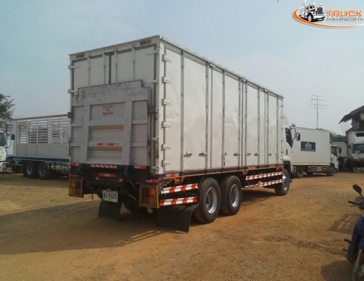 ขาย 10ล้อตู้แห้ง10บาน/ติดตั้งลิฟท์ขนถ่ายสินค้า/รุ่น FVM/300 แรงม้า/ยาว 7.6ม./ปี57