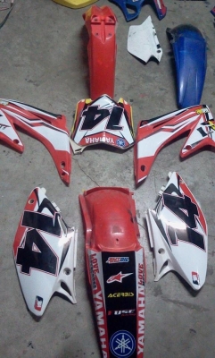 ขายเปลือกcrf 05 แท้ ป้ายบังโคลนหน้าปี12