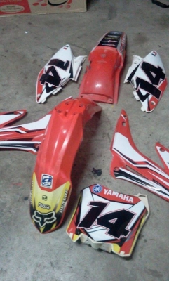 ขายเปลือกcrf 05 แท้ ป้ายบังโคลนหน้าปี12