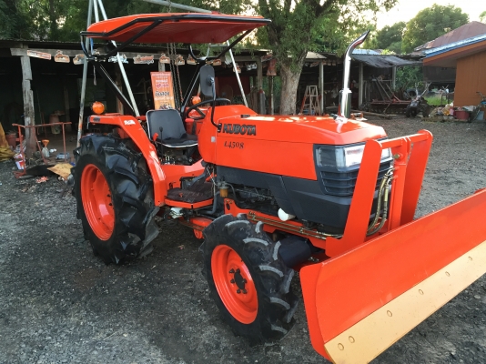 ขายL4508 พร้อมผาน 6 ใหม่ๆเลย รถสวยมากท่านใดหาอยู่เชิญครับ081-8527370 , 0917563725