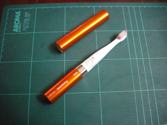 Panasonic Doltz แปรงสีฟันไฟฟ้า - รุ่น EW-DS11-D Orange Panasonic Doltz แปรงสีฟันไฟฟ้า - รุ่น EW-DS11-D Orange