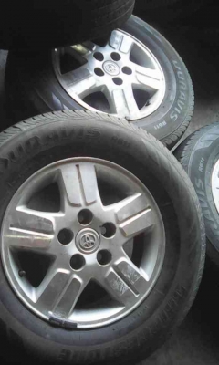 แม๊ก ขอบ 15 ขนาด 5 รู ใส่วีโก้ ยาง 215/70R15 ชุด 4 ล้อ  tel.081-427-3941 ไอดีไลน์ autobot107