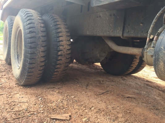 ขายดาวน์รถ 10 ล้อดัมพ์ MITSUBISHI 270 แรงม้าปี 2558 ไมล์ 25458 ขายดาวน์ 380000