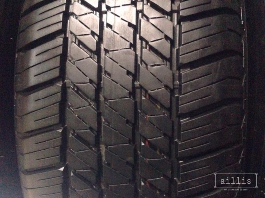 ยางใหม่ ป้ายแดง ขอบ18 บริจสโตน 265-60-18 เส้นละ 5,500 บาท ยางใหม่ ป้ายแดง ขอบ18 บริจสโตน 265-60-18 เส้นละ 5,500 บาท