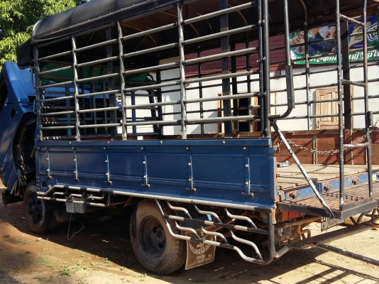 รถหกล้อเล็ก isuzu NKR เครื่อง 135 แอร์เย็นพวงมาลัยเพาเอร์ เครื่องดีคันซีสวย รถพร้อมใช้ ภาษีไม่ขาด เล่มทะเบียชุดโอนครบ รถหกล้อเล็ก isuzu NKR เครื่อง 135 แอร์เย็นพวงมาลัยเพาเอร์ เครื่องดีคันซีสวย รถพร้อมใช้ ภาษีไม่ขาด เล่มทะเบียชุดโอนครบ