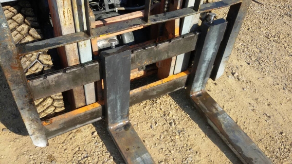 รถยกTOYOTA 5FG25 เครื่องเบนซิน 5k เสาสูง 3 เมตร ยางตันหน้าหลัง เกียร์ธรรมดา รถเก่าญี่ปุ่น สนใจติดต่อ 089-7949488 รถยกTOYOTA 5FG25 เครื่องเบนซิน 5k เสาสูง 3 เมตร ยางตันหน้าหลัง เกียร์ธรรมดา รถเก่าญี่ปุ่น สนใจติดต่อ 089-7949488