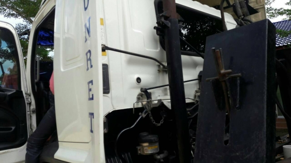 ขายรถบรรทุก 10 ล้อหัวลาก HINO MEGA 251 แรงม้าปี 2553 หางพื้นเรียบ 3 เพลา ราคา 1750000