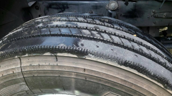 ขายรถบรรทุก 10 ล้อหัวลาก HINO MEGA 251 แรงม้าปี 2553 หางพื้นเรียบ 3 เพลา ราคา 1750000