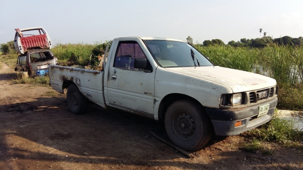 ขายด่วนรถกระบะตอนเดียวอีซูซุมังกร รถใช้งานได้ เอกสารเล่มทะเบียนพร้อม