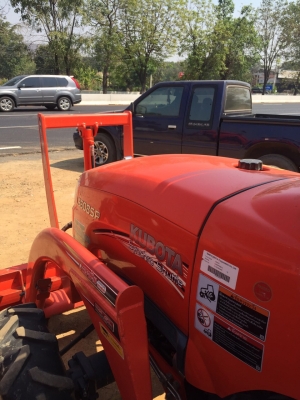 ขายรถไถคูโบต้าL3608spพร้อมดันหน้า สภาพเดิมๆรถใช้งานน้อย400กว่าชั่วโมงคับ ราคา295,000.