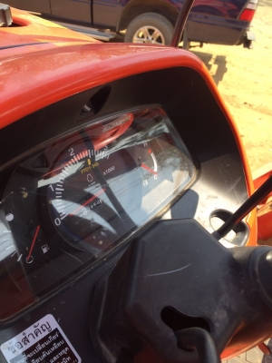 ขายรถไถคูโบต้าL3608spพร้อมดันหน้า สภาพเดิมๆรถใช้งานน้อย400กว่าชั่วโมงคับ ราคา295,000.