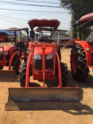 ขายรถไถคูโบต้าL3608spพร้อมดันหน้า สภาพเดิมๆรถใช้งานน้อย400กว่าชั่วโมงคับ ราคา295,000.