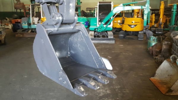 ขาย รถขุด IHI รุ่น 30NX  มือสองญี่ปุ่น แทรกเหล็ก สลักแน่น ทั้งคัน คอนโทรลสั้น ปั้มนิ้ว ทำงานไว ท้ายกลมคล่องตัว มือถือ/LINE ID : 0818753444