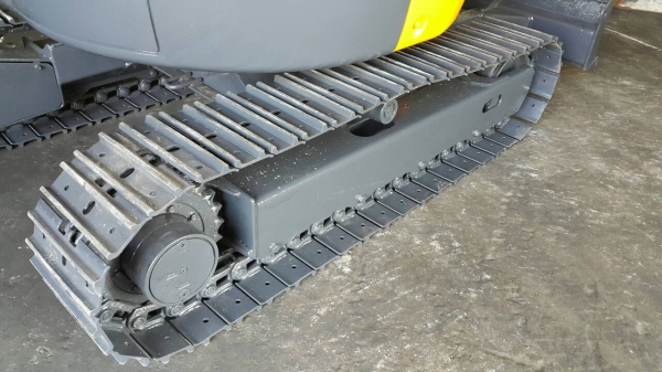 ขาย รถขุด IHI รุ่น 30NX  มือสองญี่ปุ่น แทรกเหล็ก สลักแน่น ทั้งคัน คอนโทรลสั้น ปั้มนิ้ว ทำงานไว ท้ายกลมคล่องตัว มือถือ/LINE ID : 0818753444