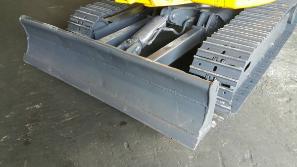 ขาย รถขุด IHI รุ่น 30NX  มือสองญี่ปุ่น แทรกเหล็ก สลักแน่น ทั้งคัน คอนโทรลสั้น ปั้มนิ้ว ทำงานไว ท้ายกลมคล่องตัว มือถือ/LINE ID : 0818753444